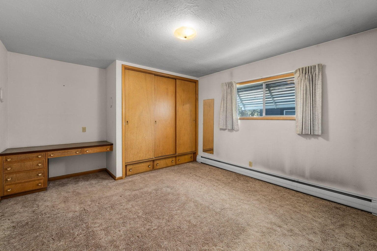 Photo of 195 SE Roosevelt Avenue 28 of 47