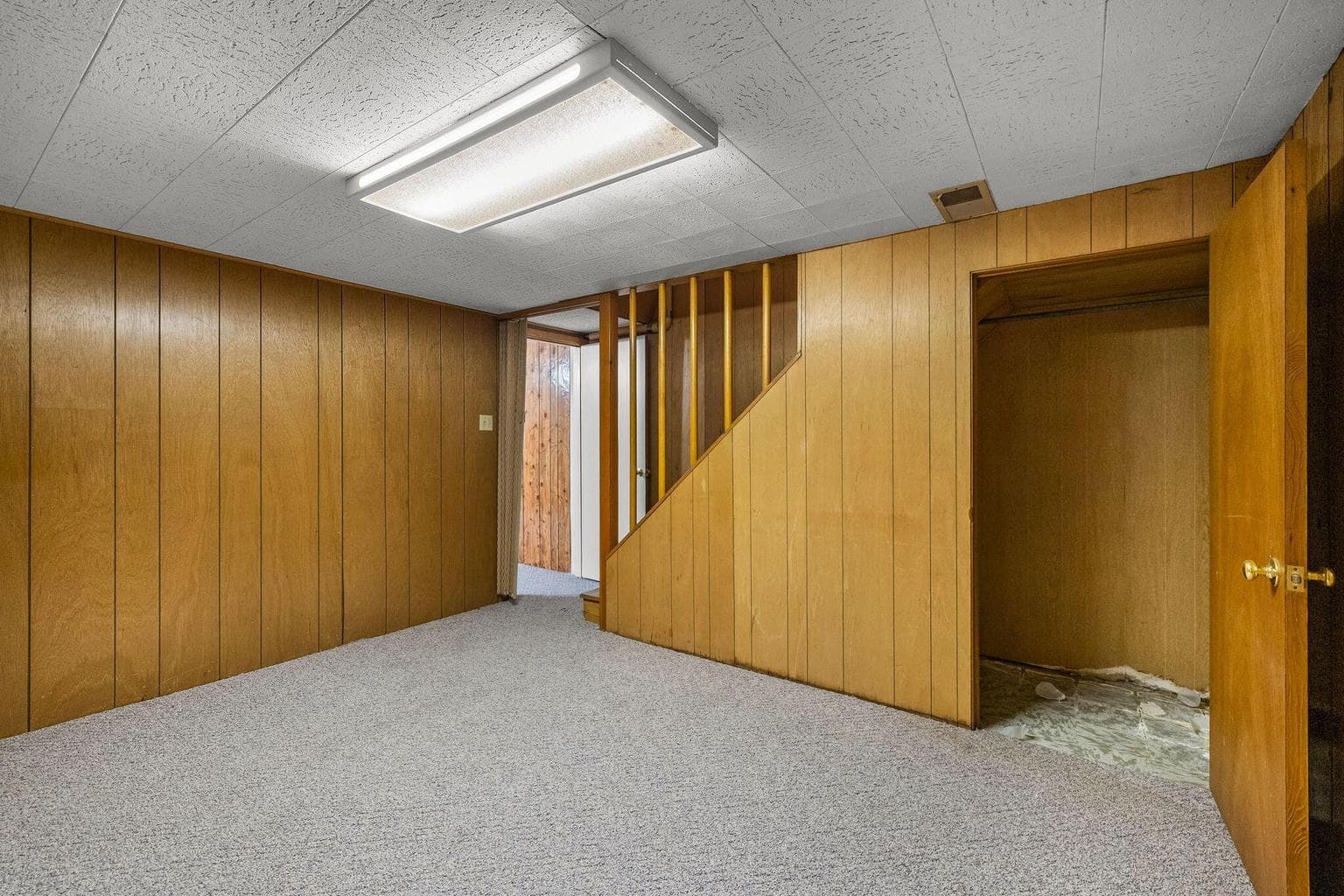 Photo of 195 SE Roosevelt Avenue 33 of 47