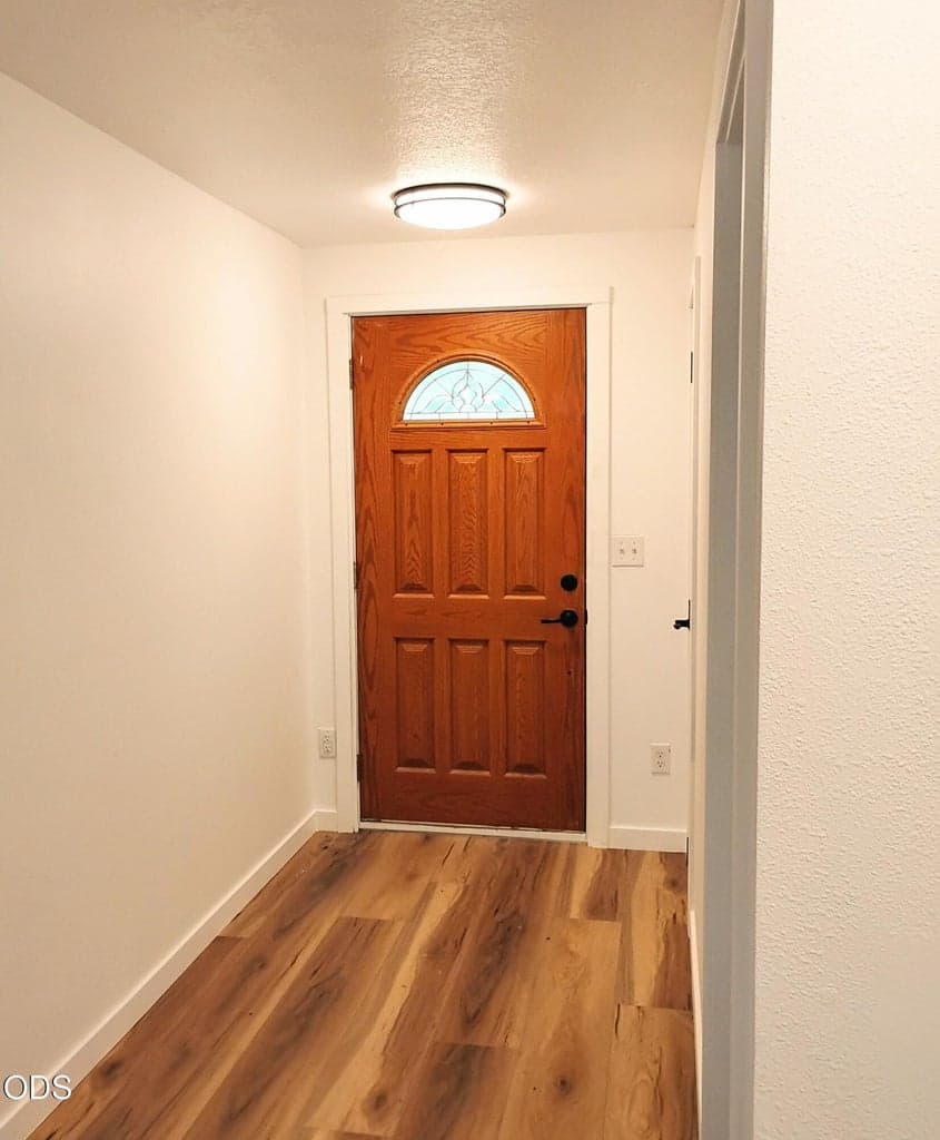 Photo of 16947 Quartz Road 4 of 16