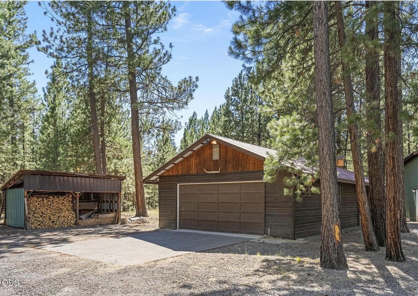 Photo of 14973 Ponderosa Loop 34 of 46