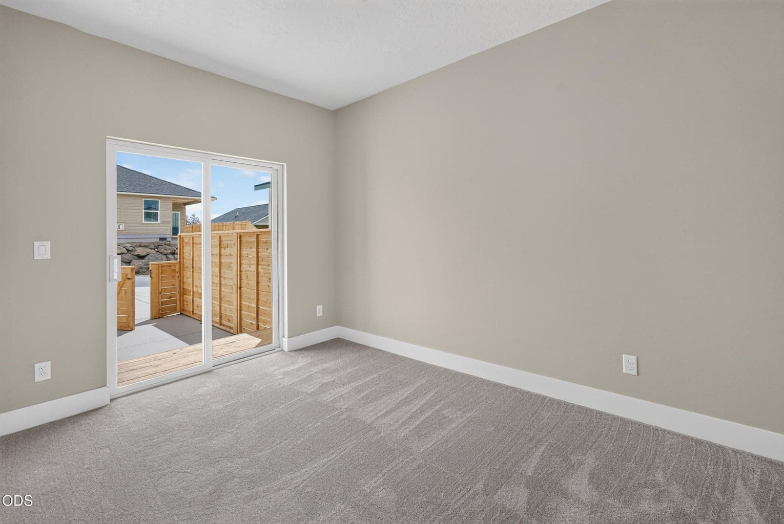 Photo of 3932 SW 39th Street 8 of 20
