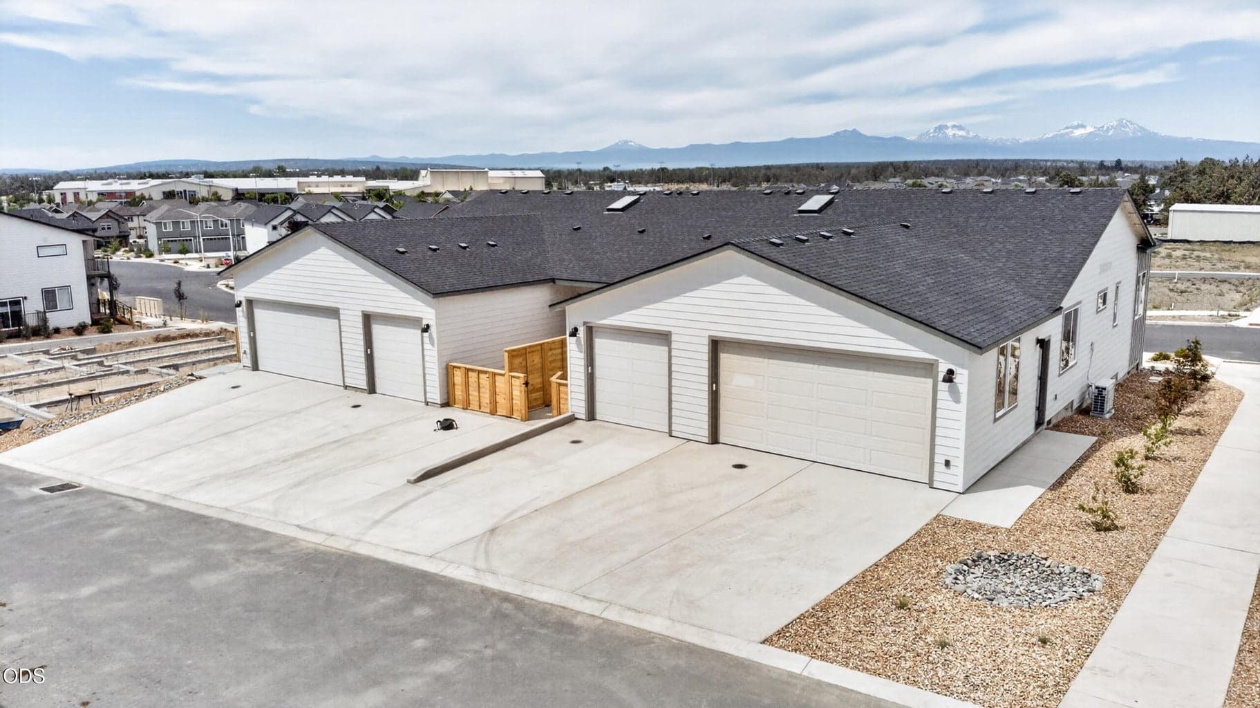 Photo of 3932 SW 39th Street 18 of 20