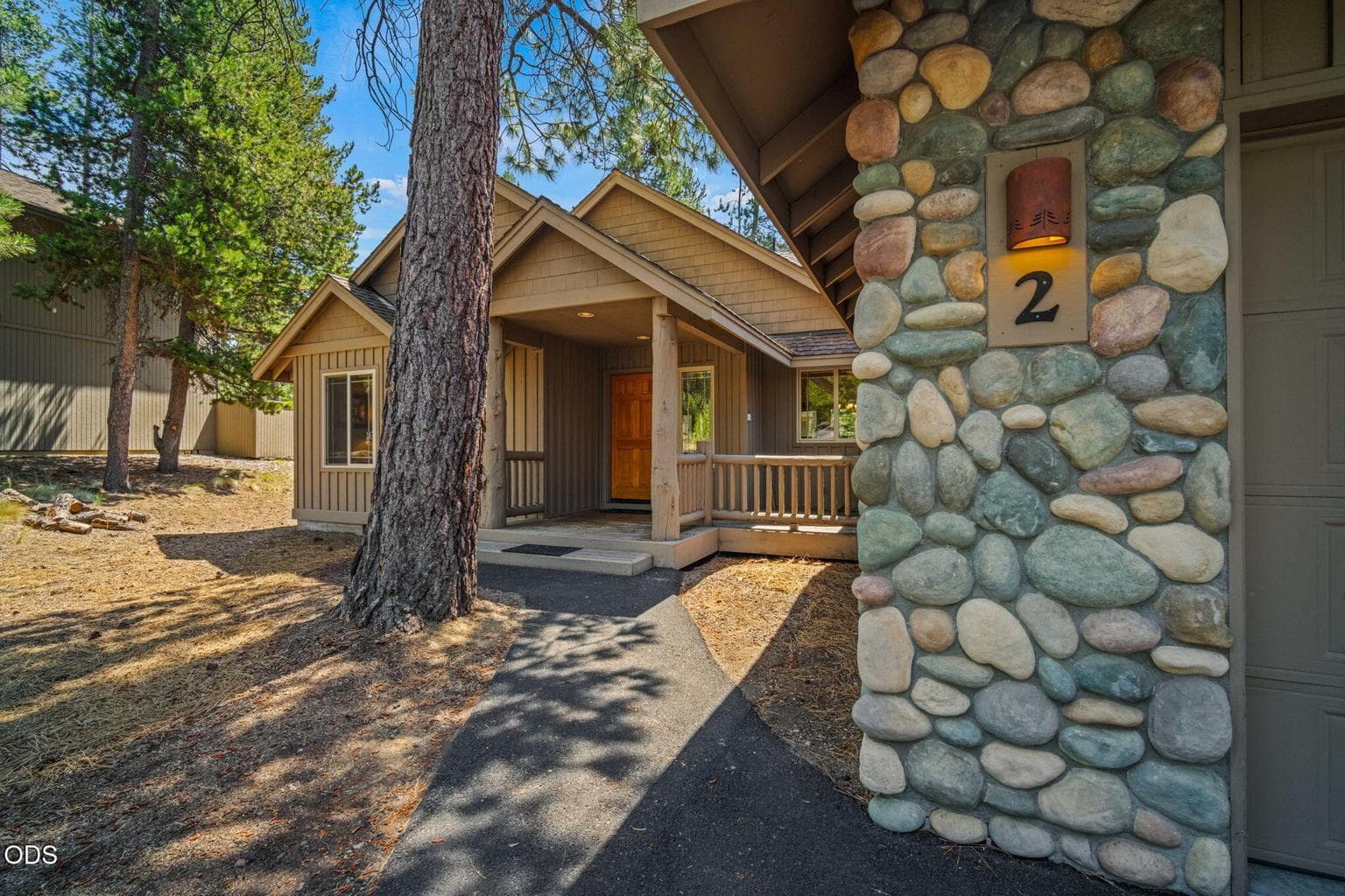 Photo of 57641 Splitrock Lane 36 of 39