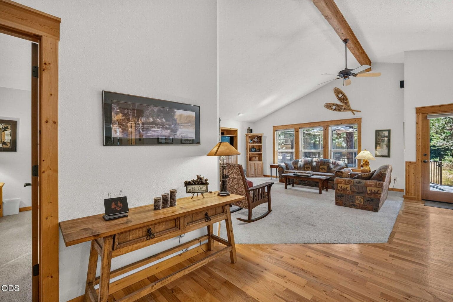 Photo of 57641 Splitrock Lane 12 of 39
