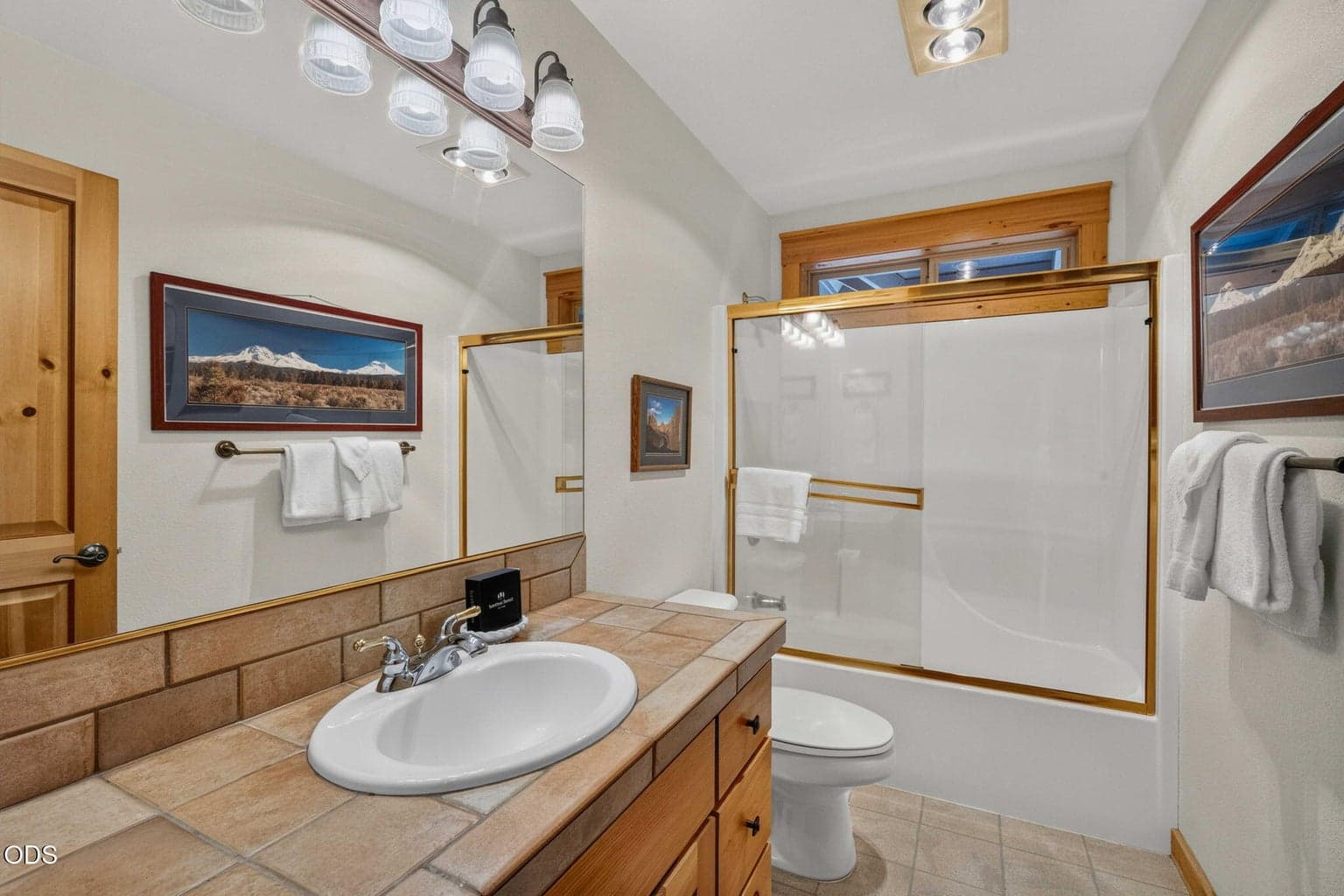 Photo of 57641 Splitrock Lane 26 of 39