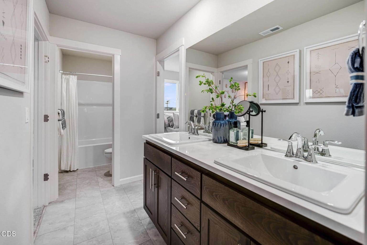 Photo of 63102 NE Henningsen Pl 20 of 26