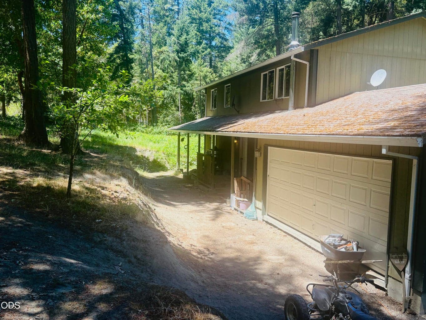 Photo of 1202 Sheraton Drive 2 of 12