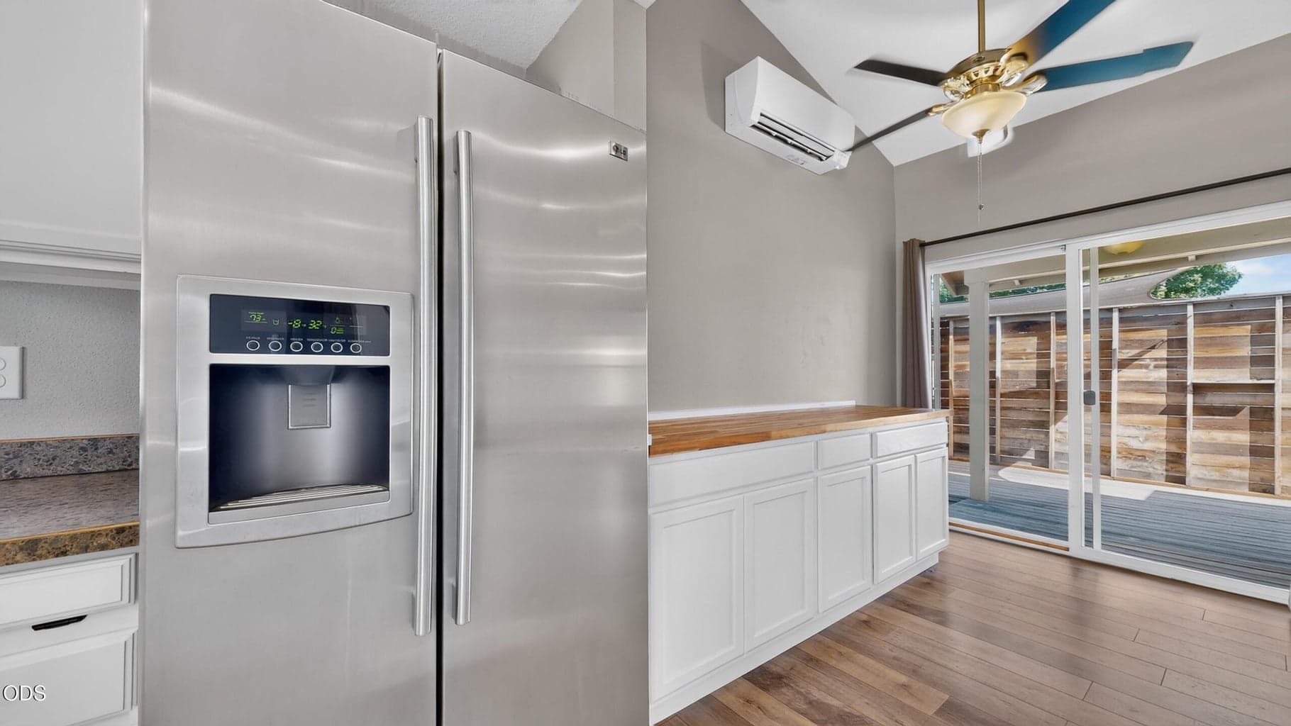 Photo of 2939 SW Reindeer Avenue 19 of 37