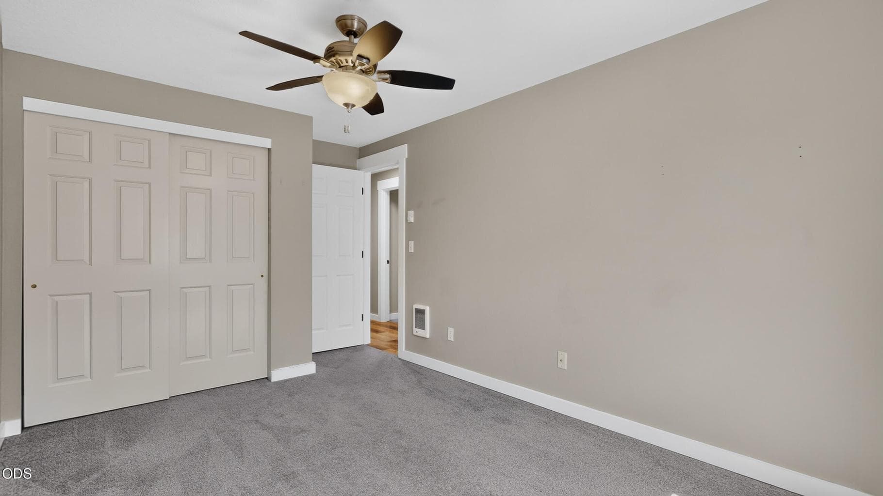 Photo of 2939 SW Reindeer Avenue 30 of 37
