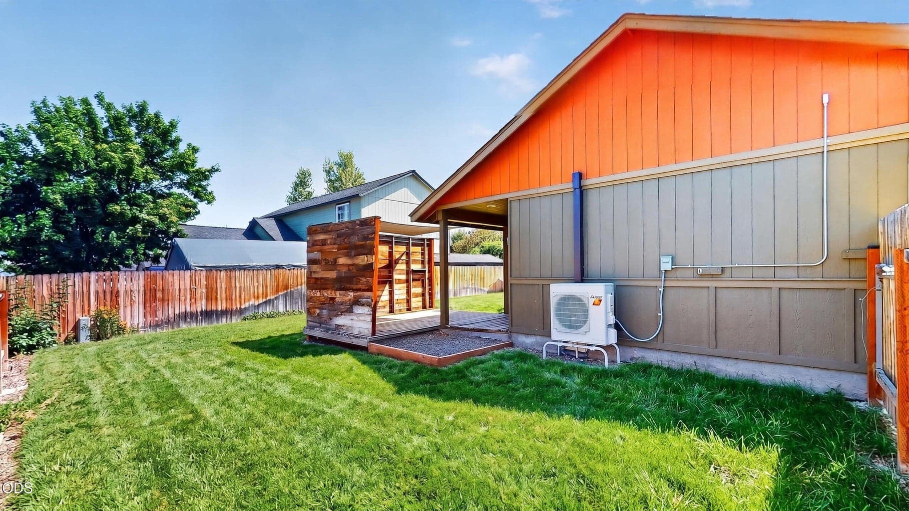 Photo of 2939 SW Reindeer Avenue 36 of 37