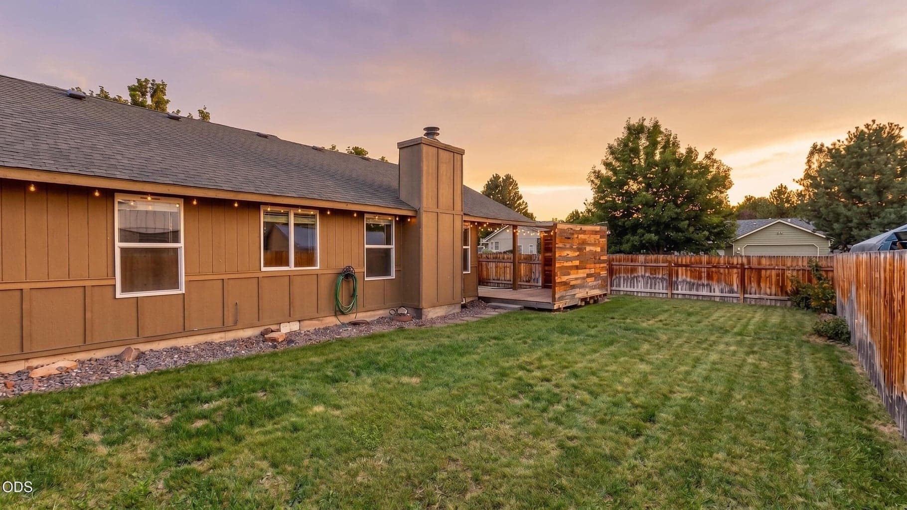 Photo of 2939 SW Reindeer Avenue 37 of 37
