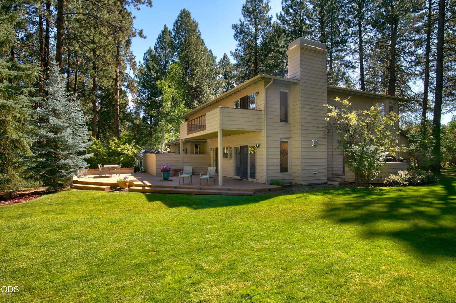 Photo of 60643 Thunderbird Court 2 of 34