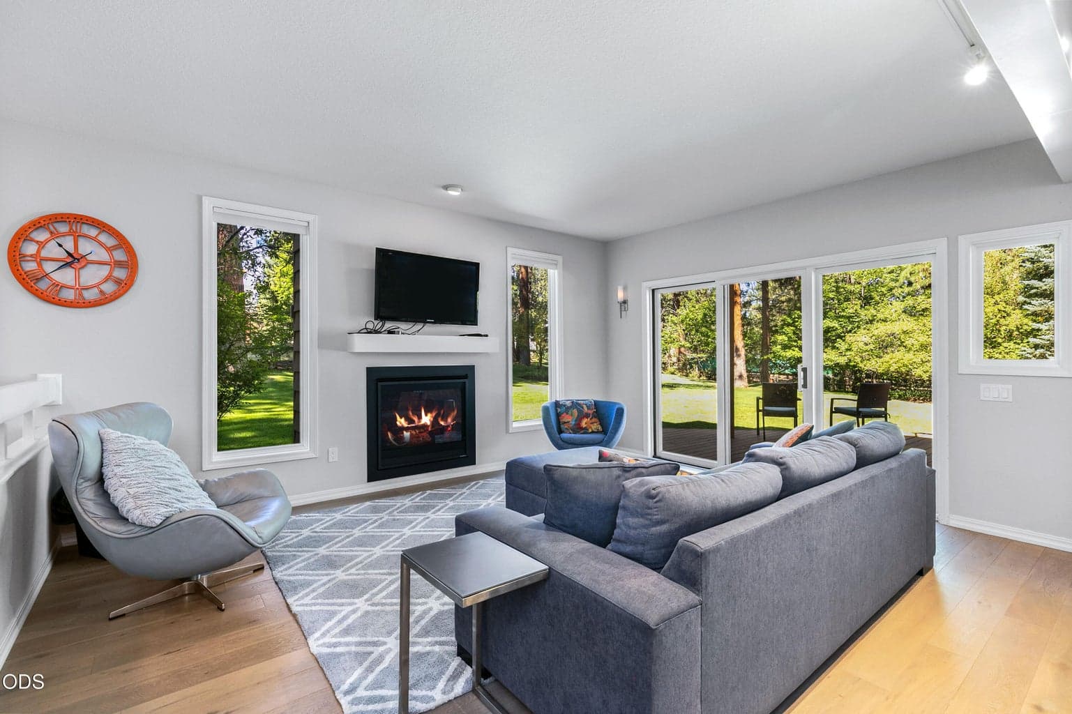 Photo of 60643 Thunderbird Court 6 of 34