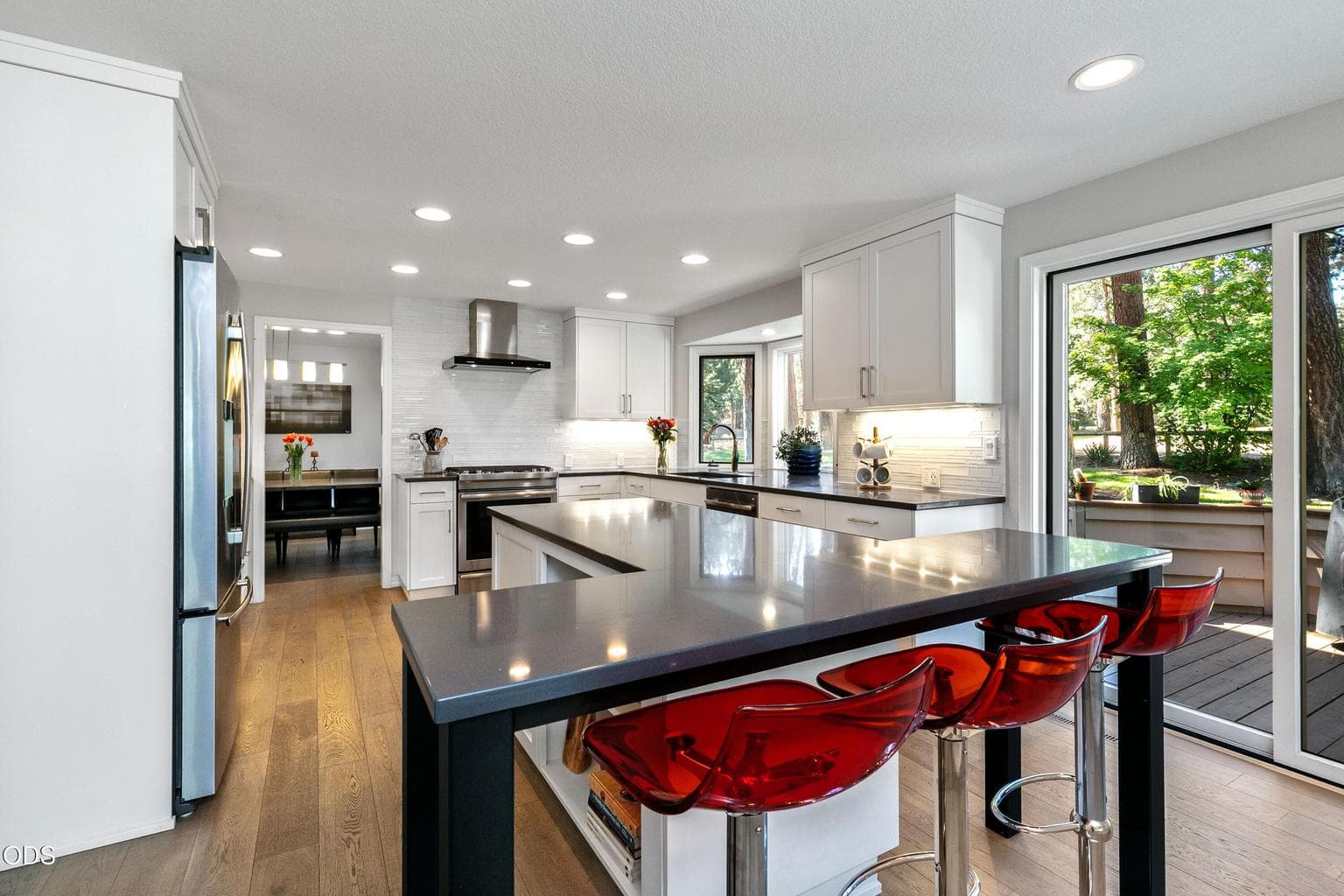 Photo of 60643 Thunderbird Court 10 of 34