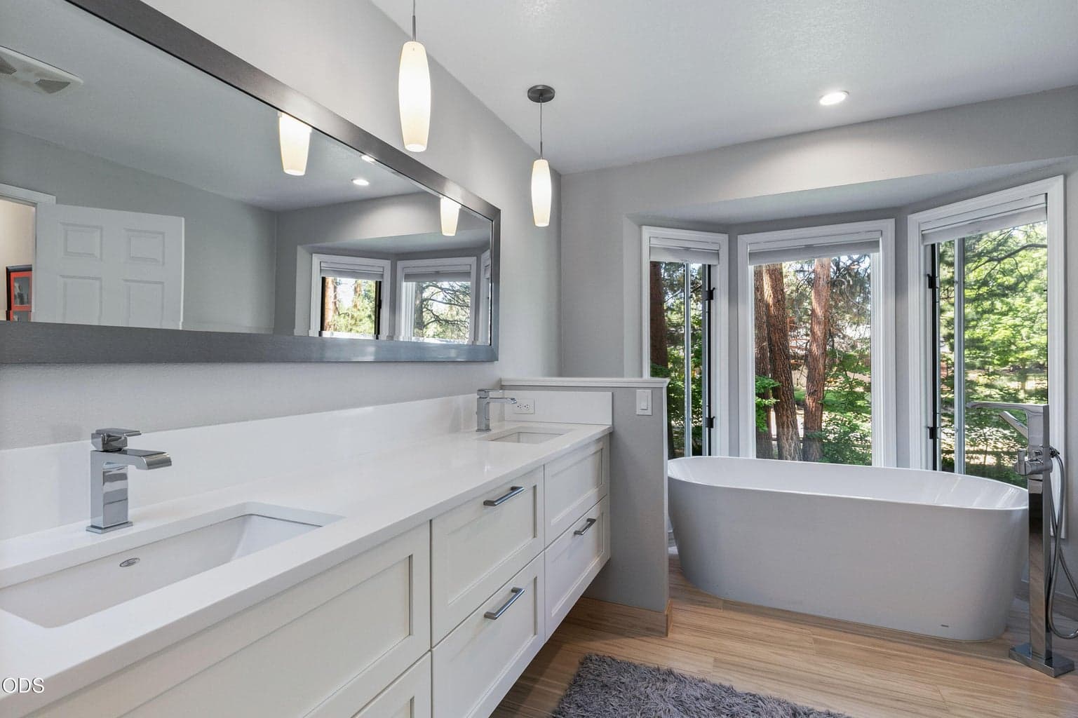 Photo of 60643 Thunderbird Court 15 of 34