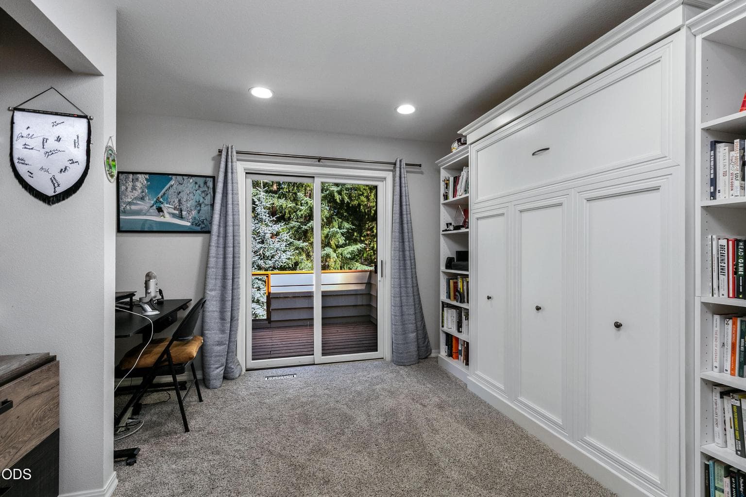 Photo of 60643 Thunderbird Court 18 of 34