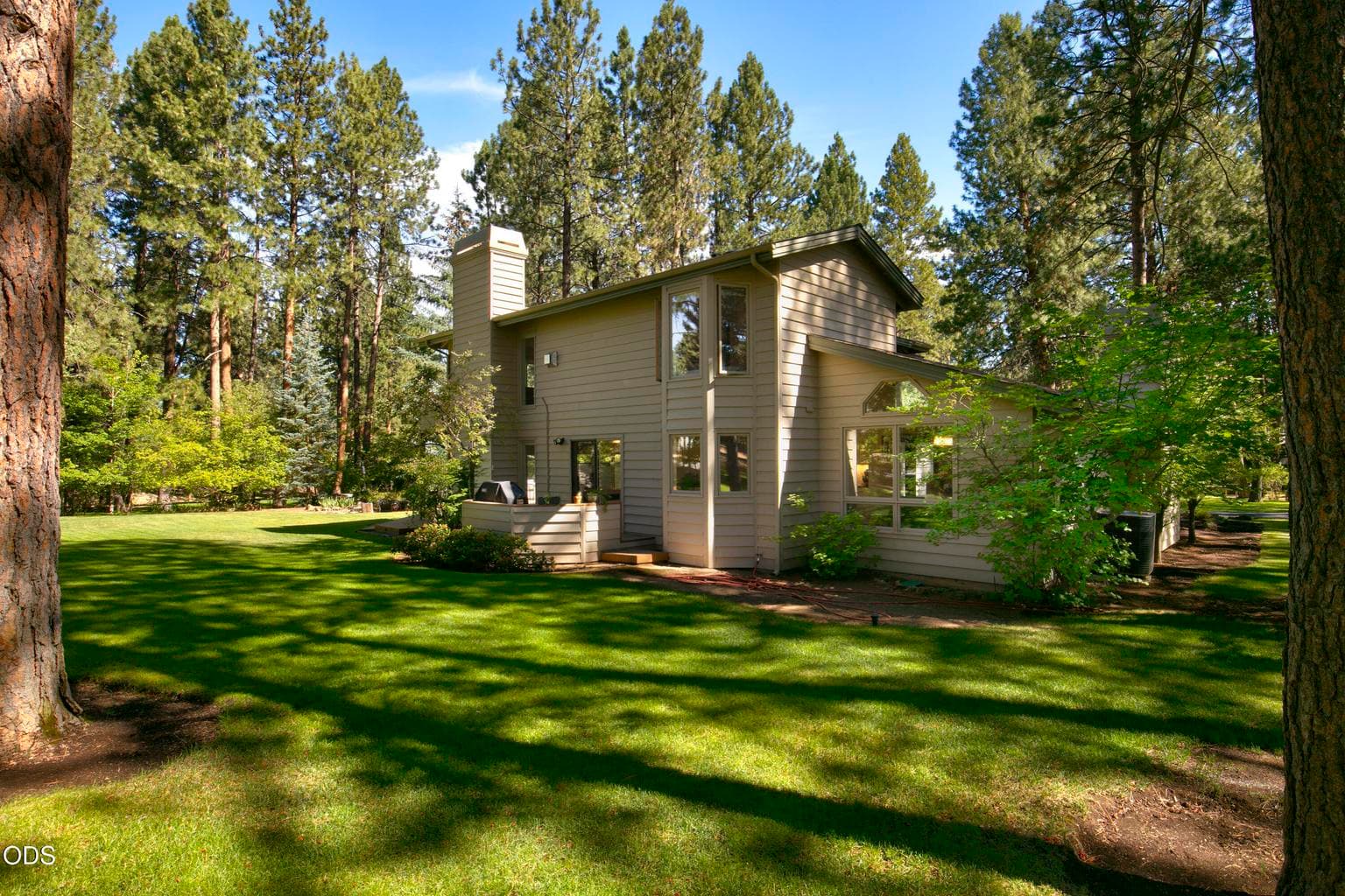Photo of 60643 Thunderbird Court 29 of 34