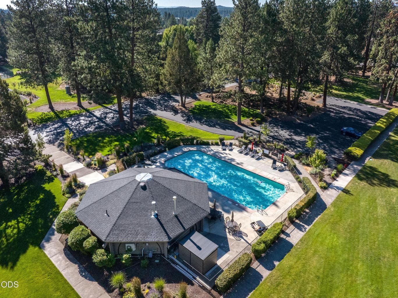 Photo of 60643 Thunderbird Court 31 of 34