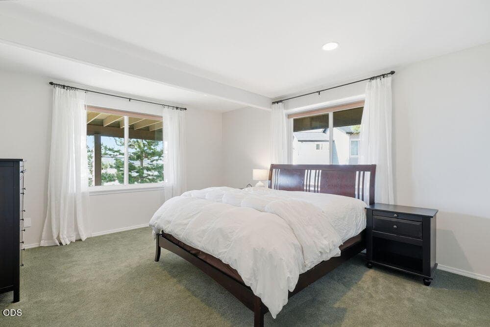 Photo of 1019 NW Hale Court 38 of 78