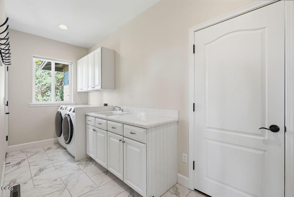 Photo of 1019 NW Hale Court 48 of 78