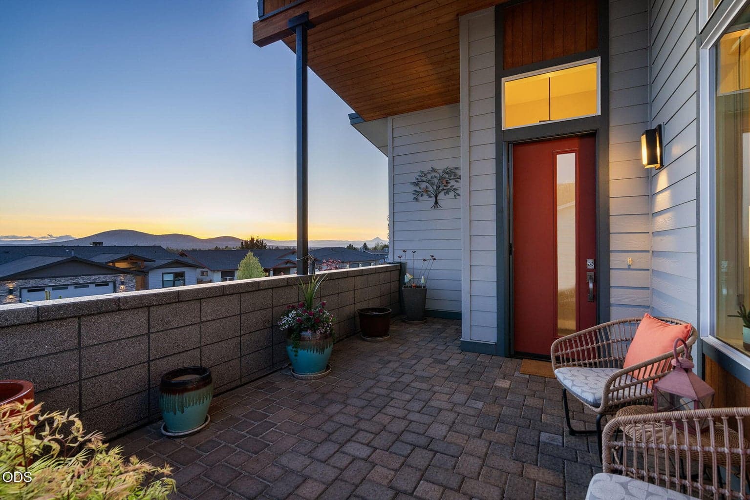 Photo of 3480 SW 45th Street 11 of 52
