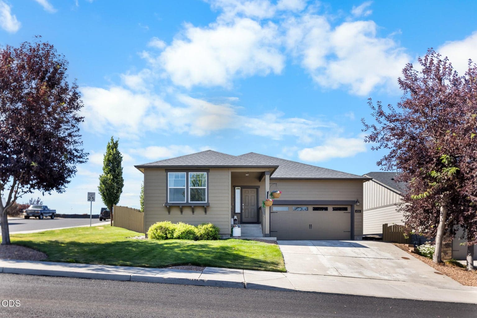 Photo of 4510 Umatilla Avenue 2 of 28