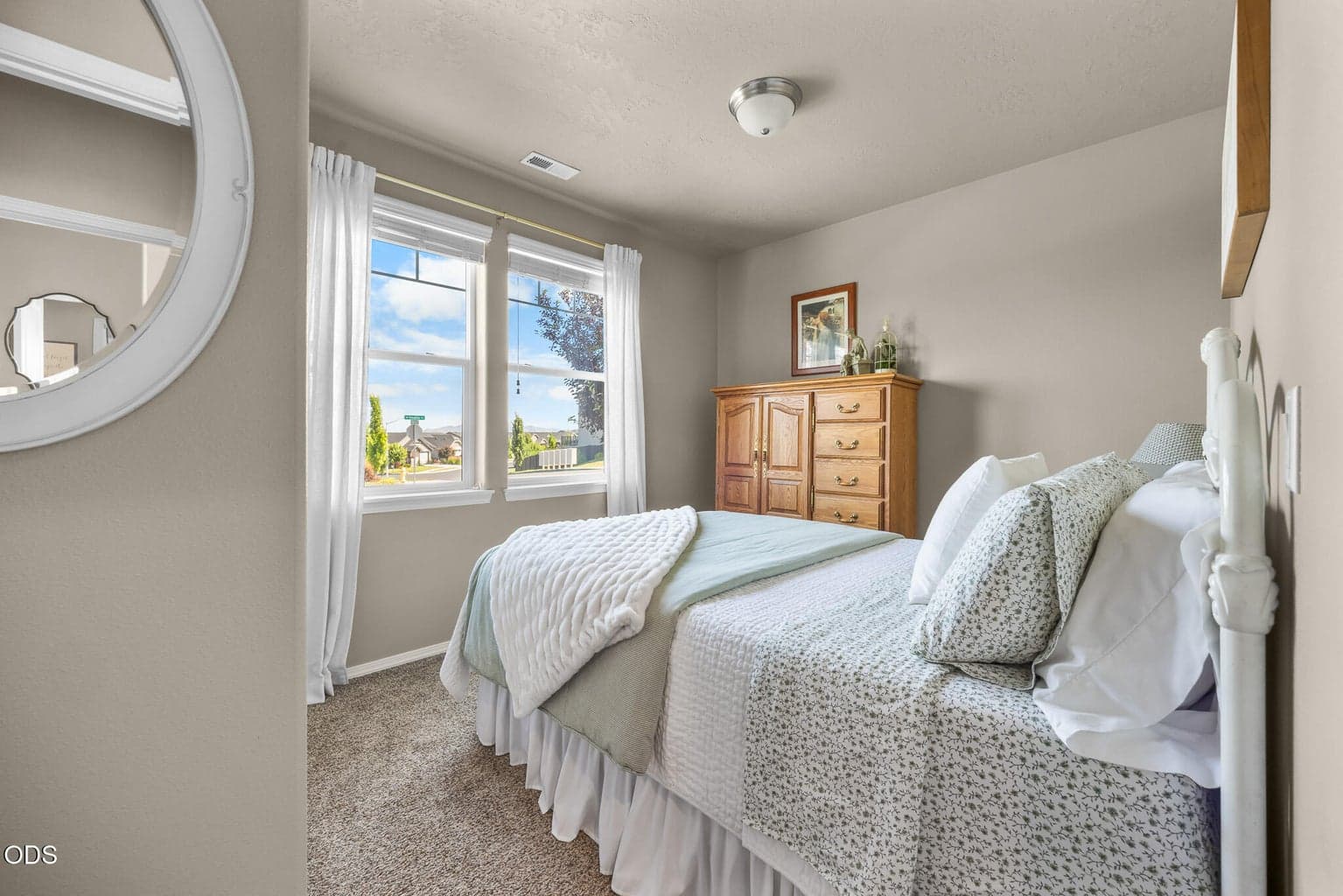 Photo of 4510 Umatilla Avenue 4 of 28