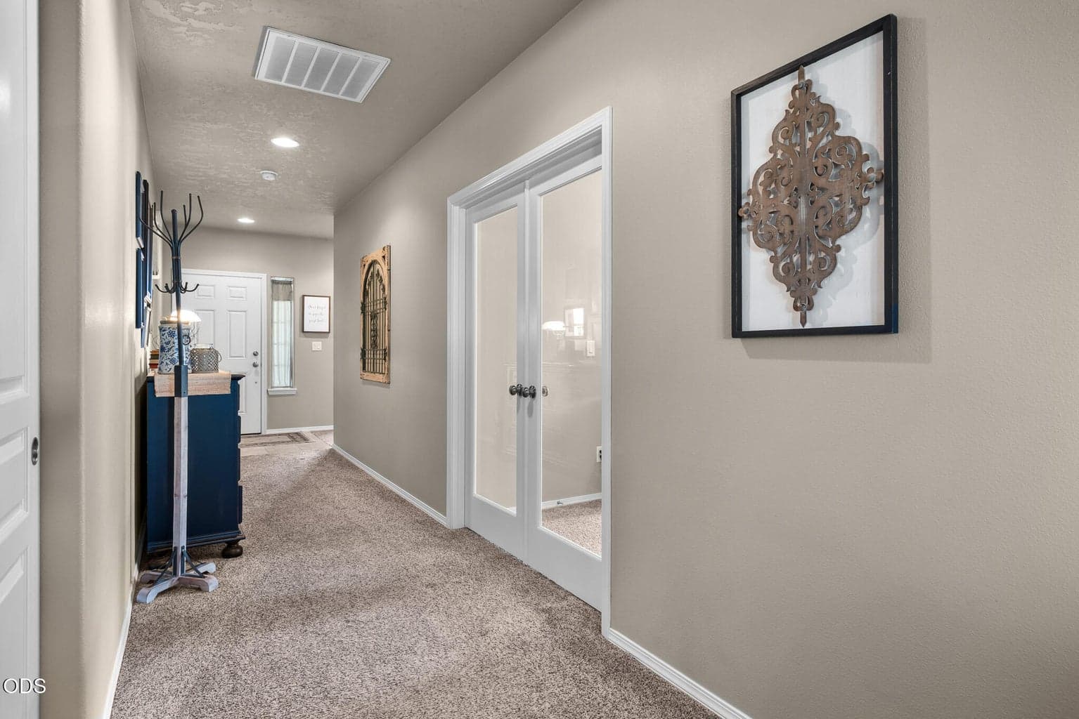 Photo of 4510 Umatilla Avenue 3 of 28