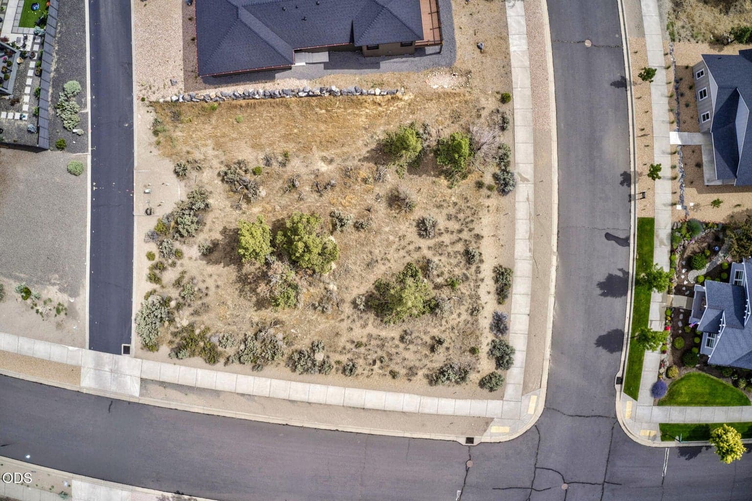Photo of Manzanita Drive 3 of 30