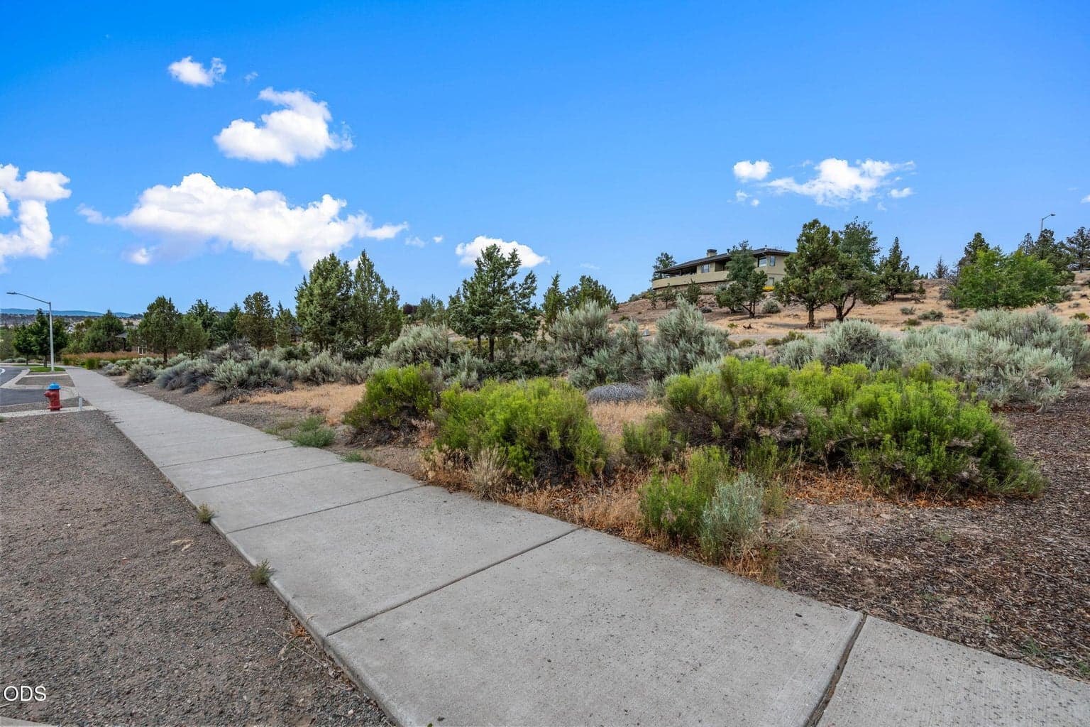 Photo of SE Yarrow Avenue 8 of 25