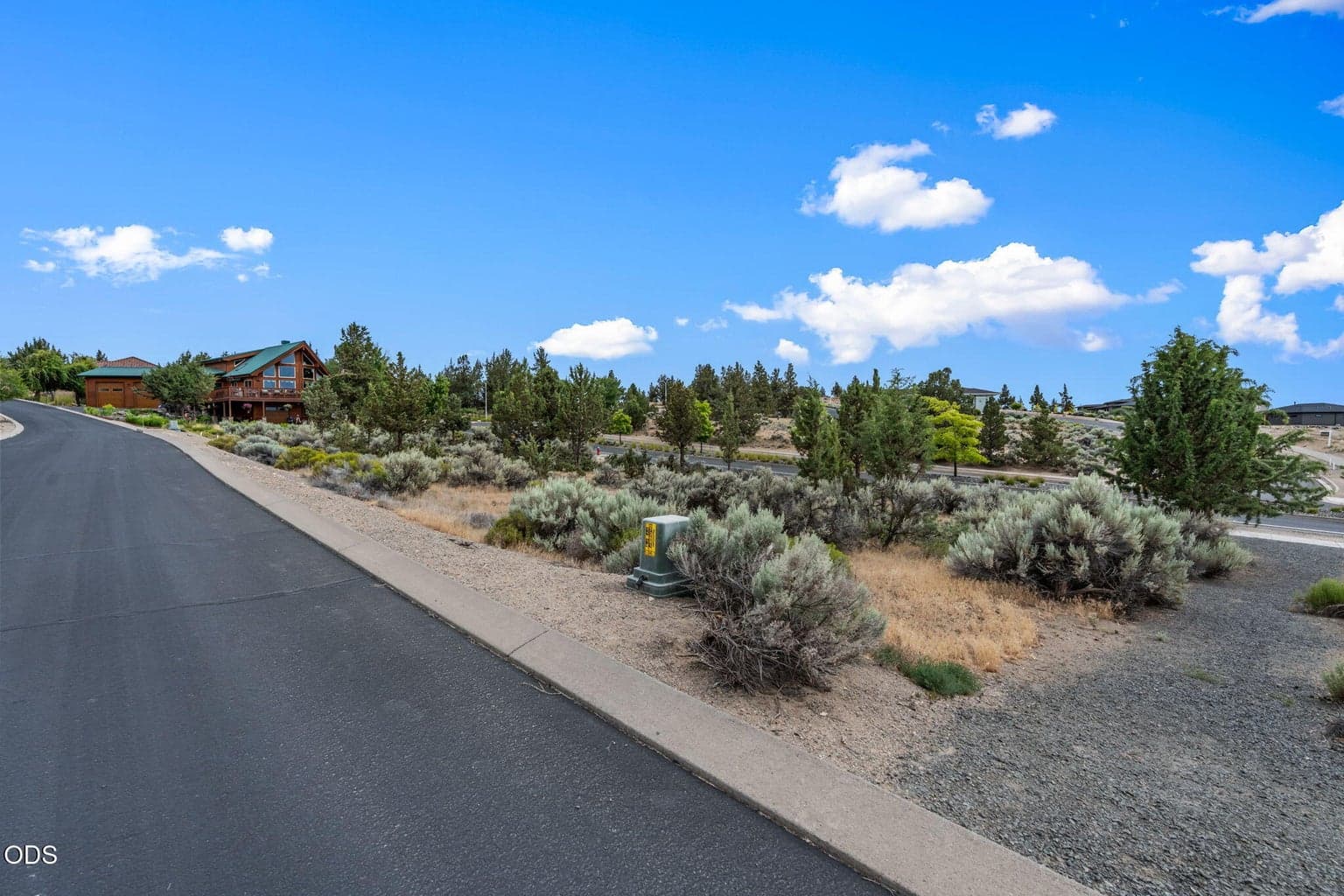 Photo of SE Yarrow Avenue 13 of 25