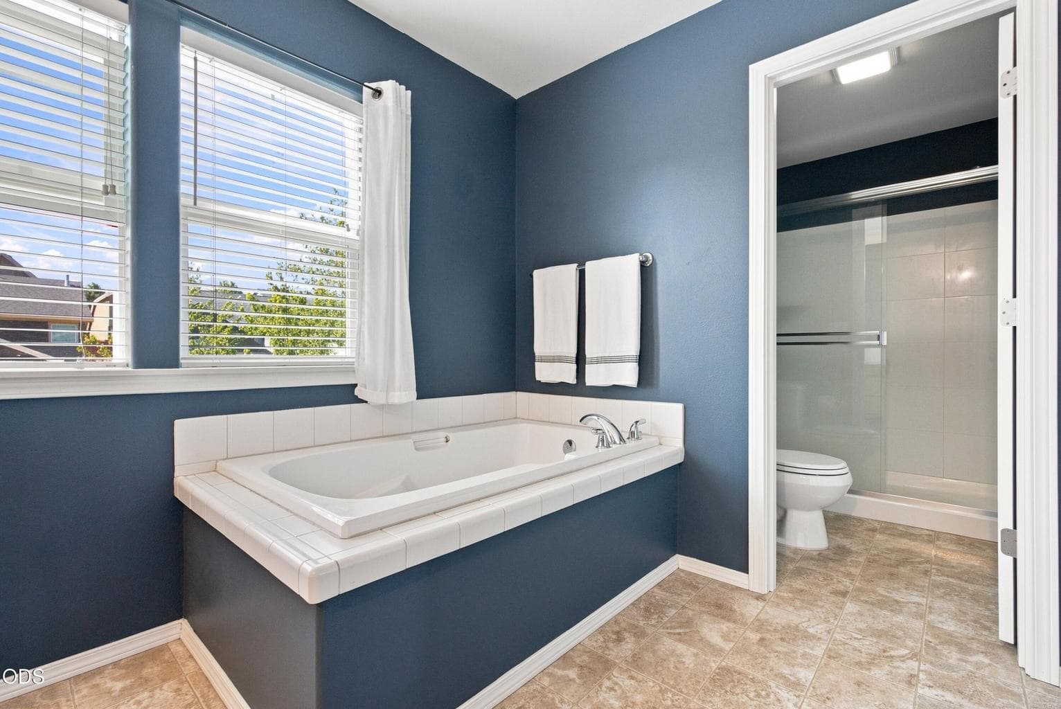 Photo of 2858 NE Forum Drive 12 of 22