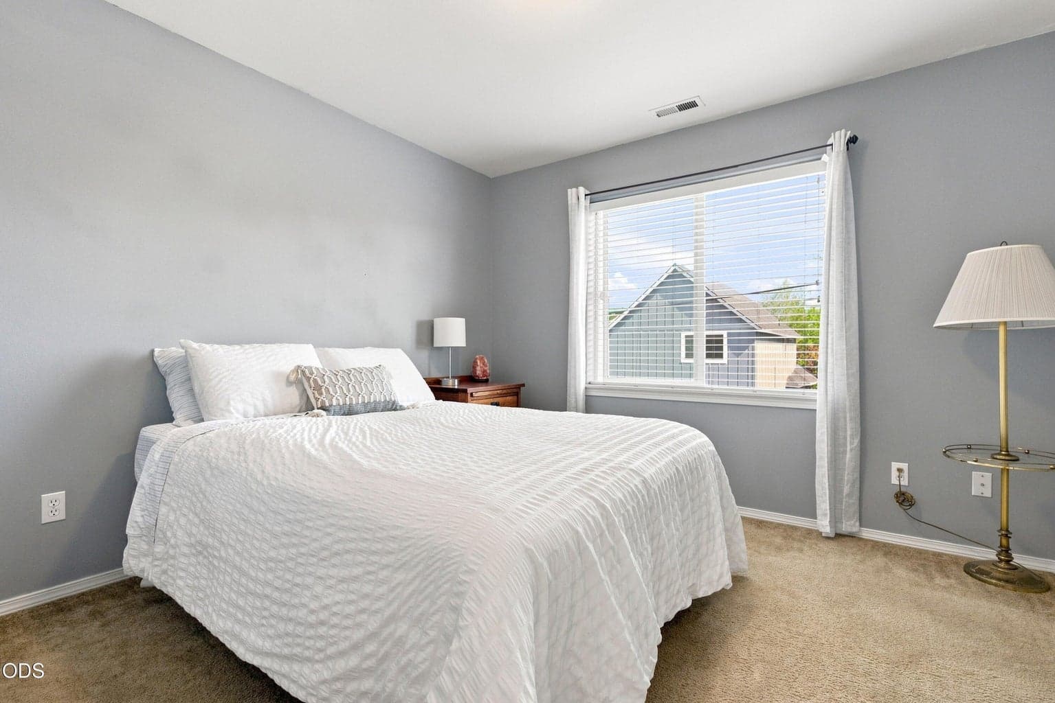 Photo of 2858 NE Forum Drive 14 of 22