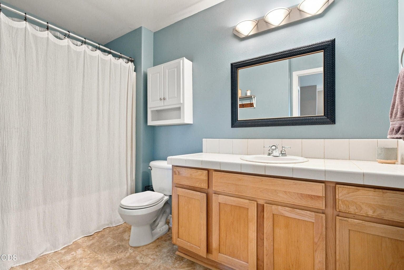 Photo of 2858 NE Forum Drive 15 of 22