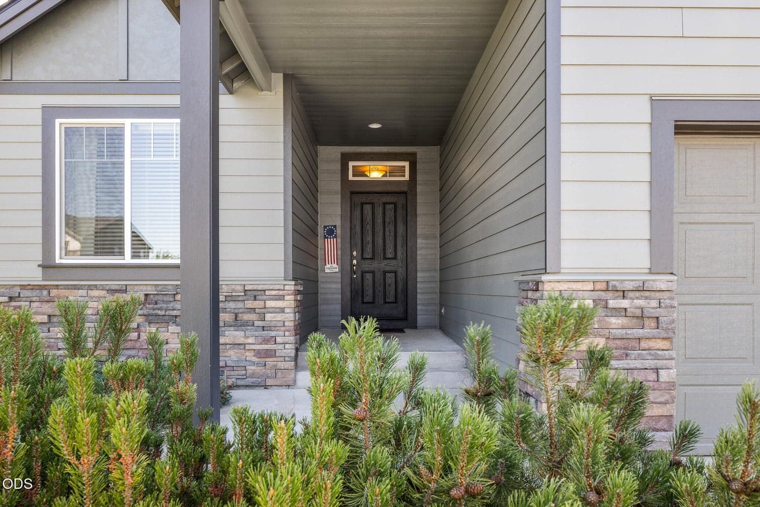 Photo of 2644 50th Street 3 of 29