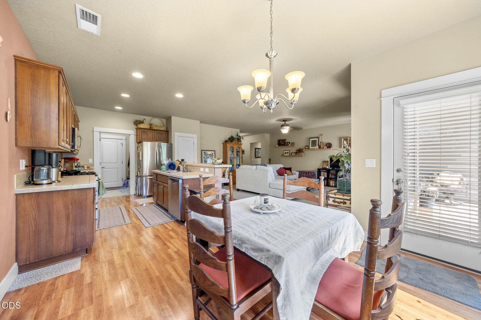 Photo of 2644 SW 50th Street 12 of 29