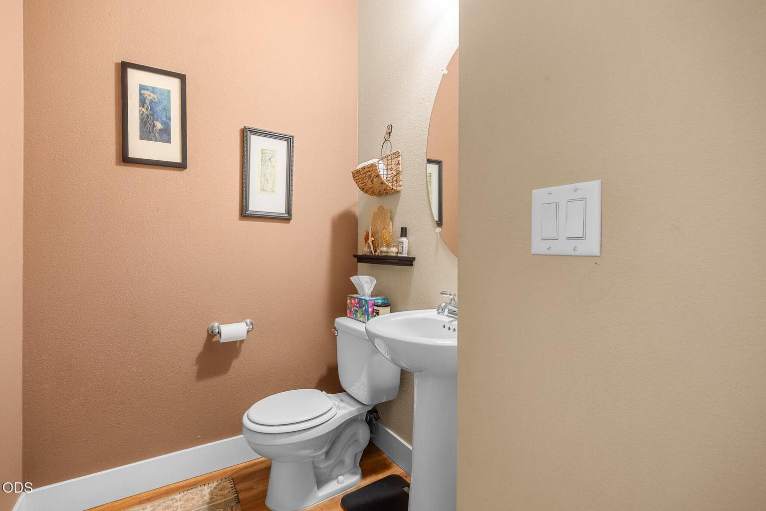 Photo of 2644 50th Street 5 of 29