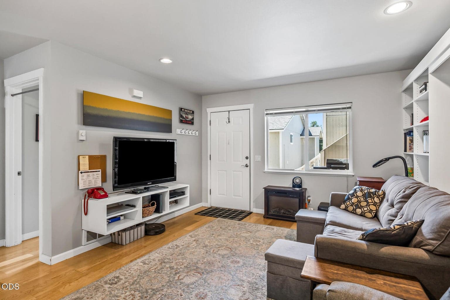 Photo of 1527 Juniper Street 5 of 30