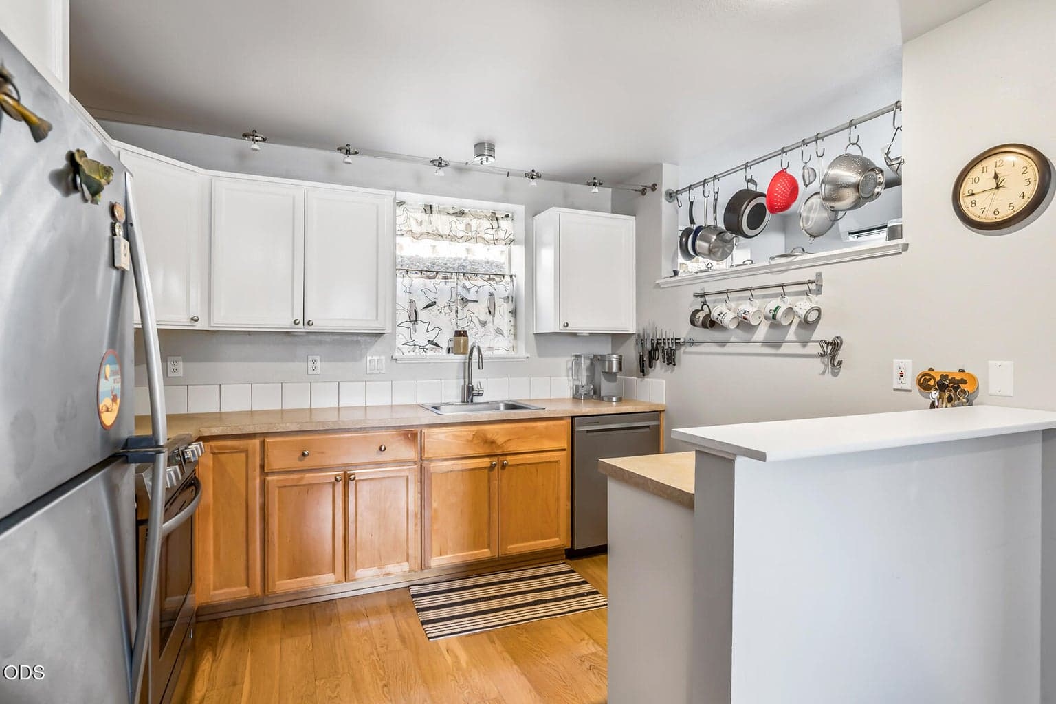 Photo of 1527 NW Juniper Street 8 of 30
