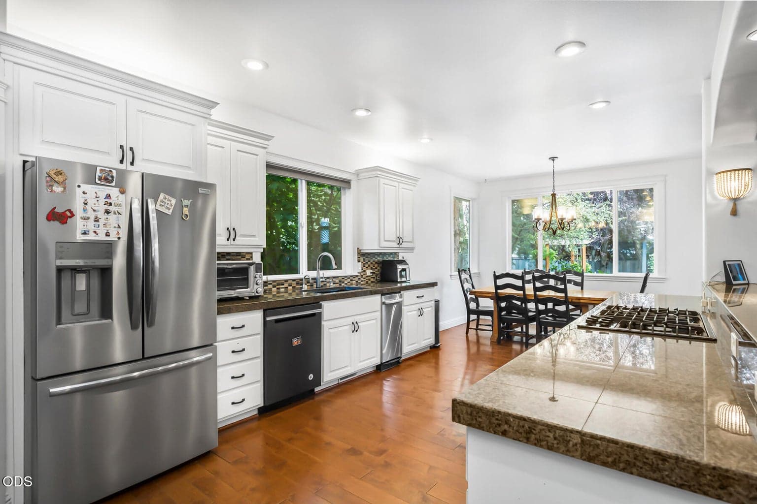 Photo of 796 SE Briarwood Court 17 of 48