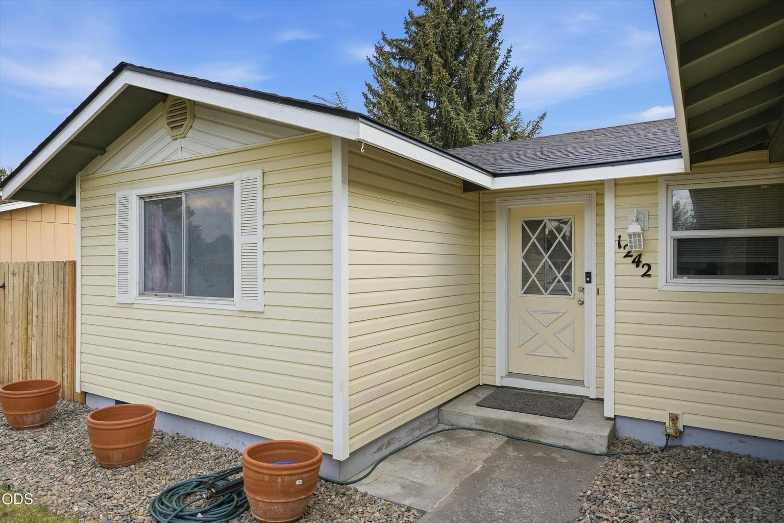 Photo of 1242 8th Street 4 of 27