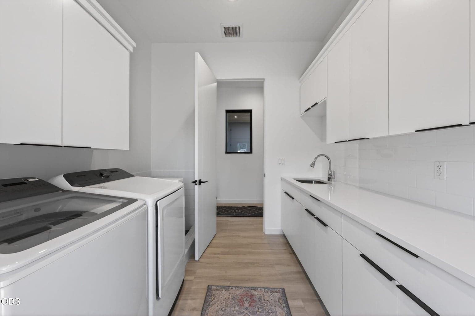 Photo of 61404 SW Skene Trail 27 of 49