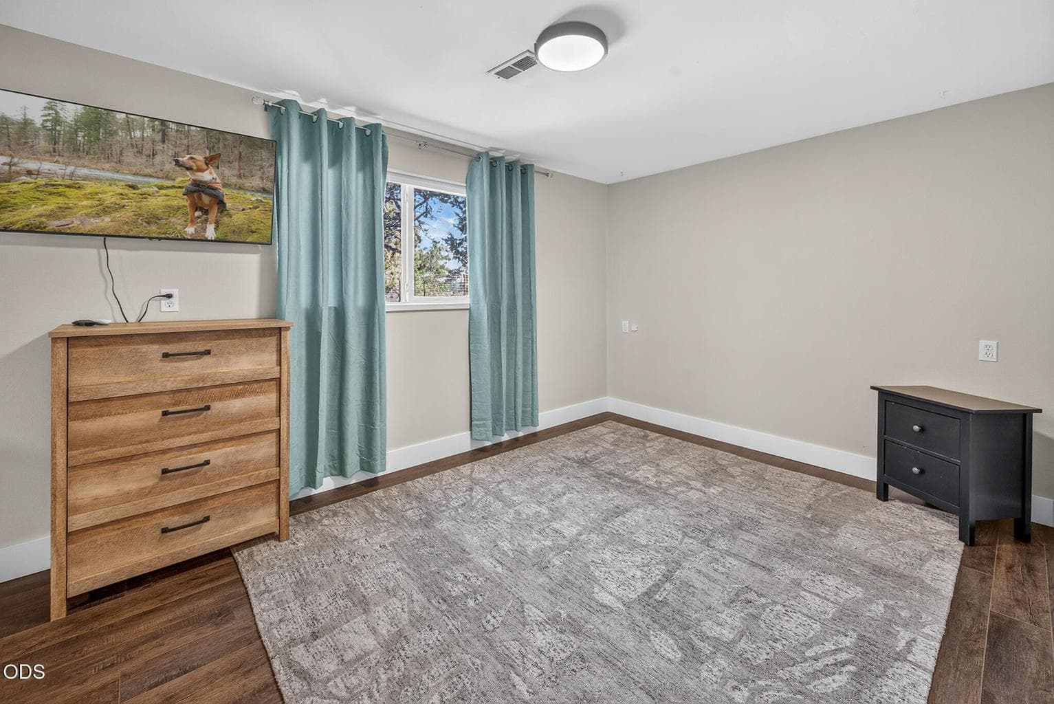 Photo of 63928 Sunset Drive 23 of 40