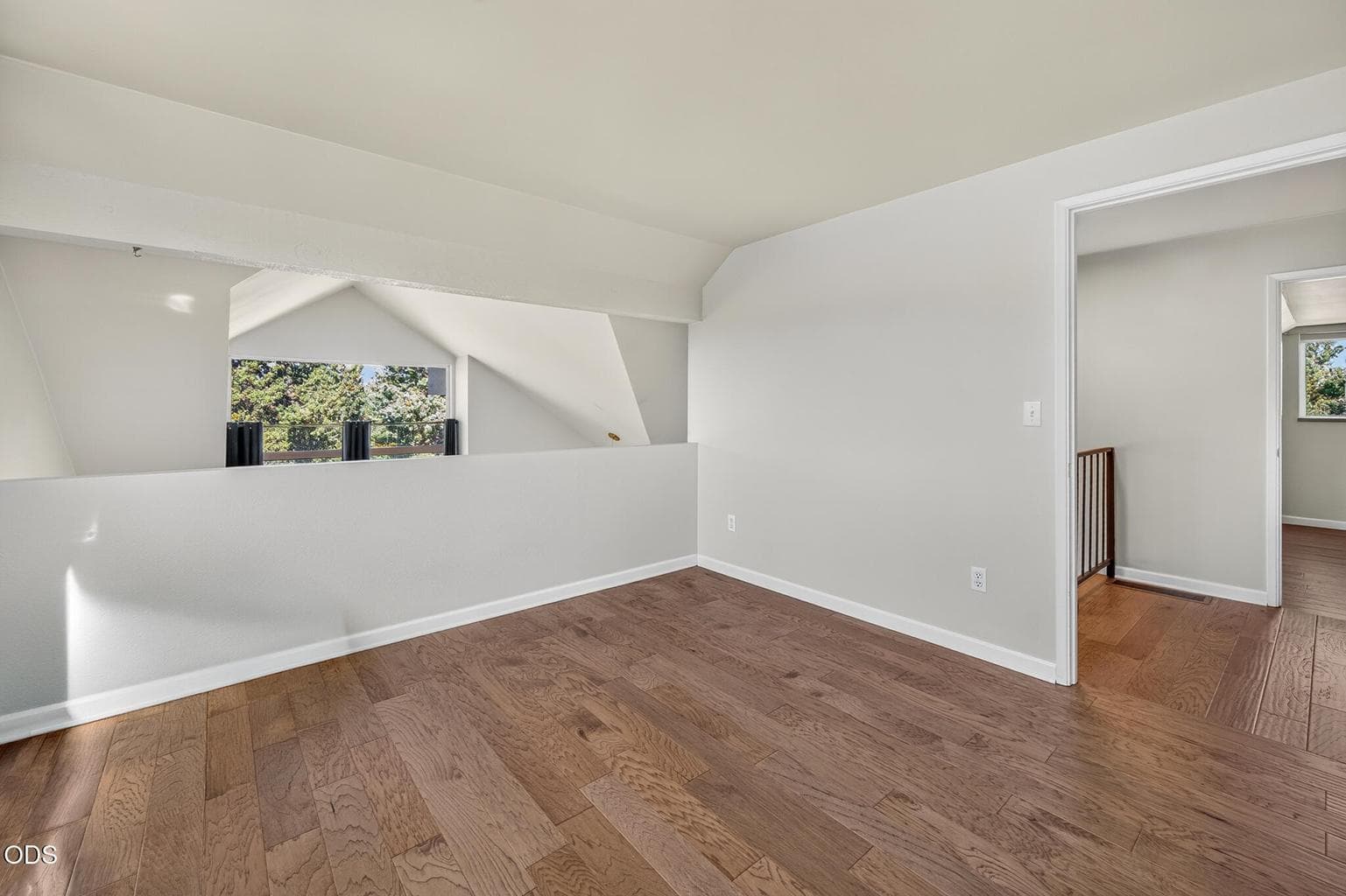 Photo of 63928 Sunset Drive 21 of 40