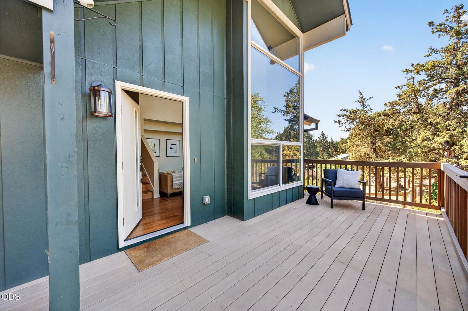 Photo of 63928 Sunset Drive 4 of 40