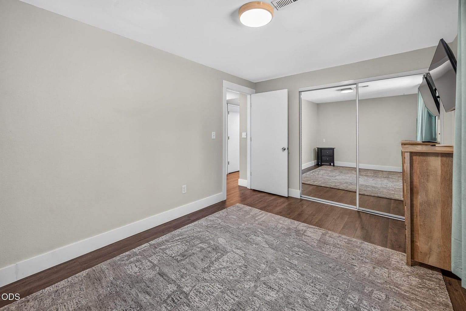 Photo of 63928 Sunset Drive 24 of 40