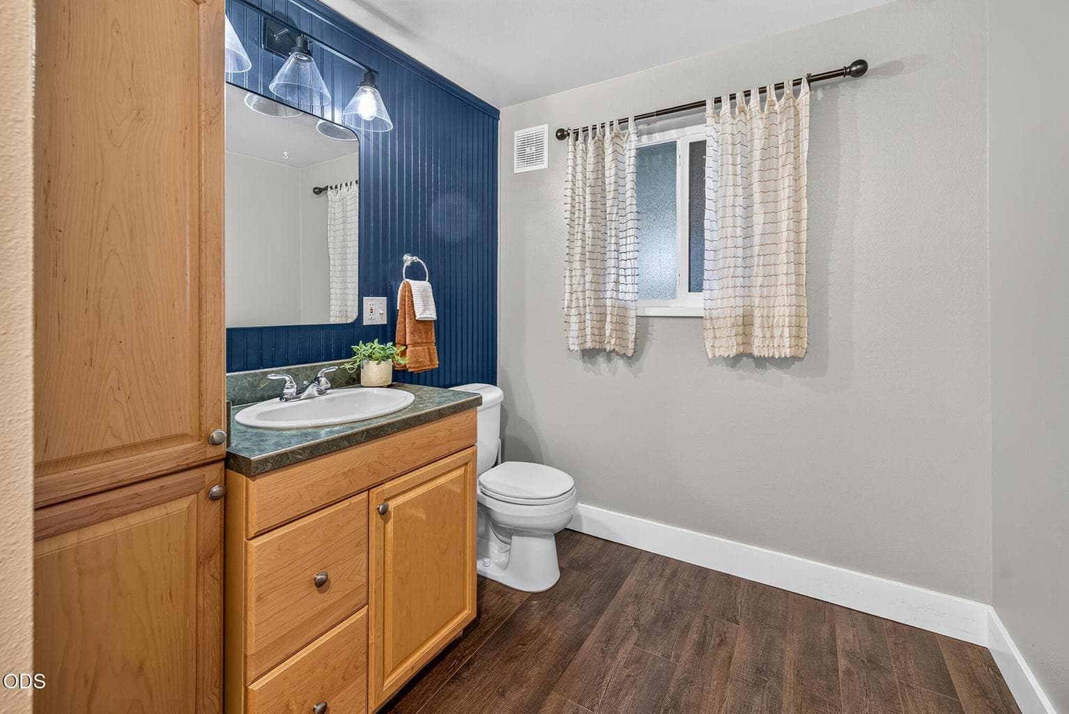 Photo of 63928 Sunset Drive 31 of 40