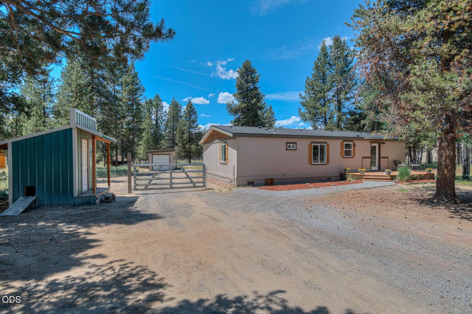 Photo of 145118 Birchwood Road 5 of 33