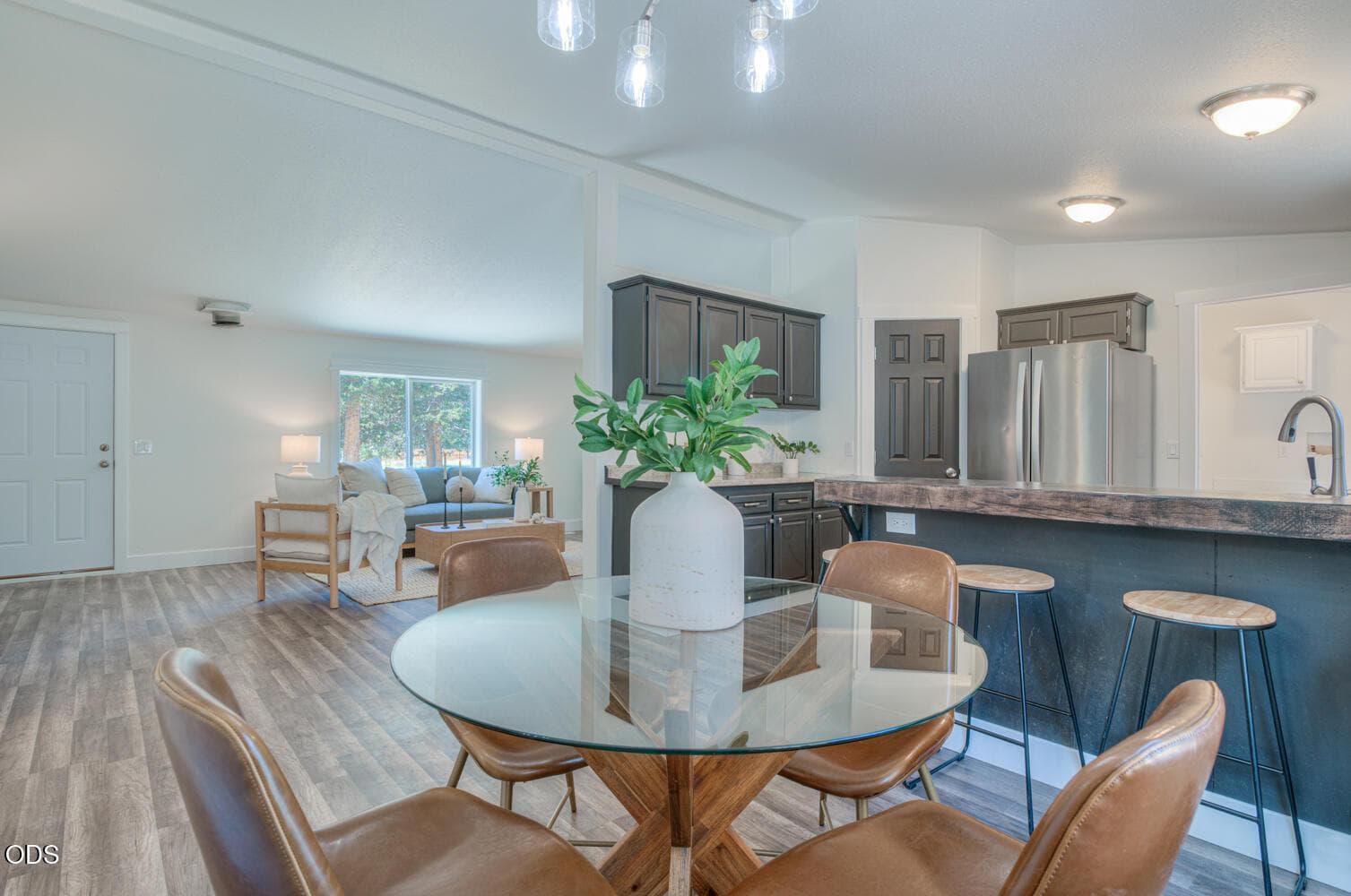 Photo of 145118 Birchwood Road 11 of 33