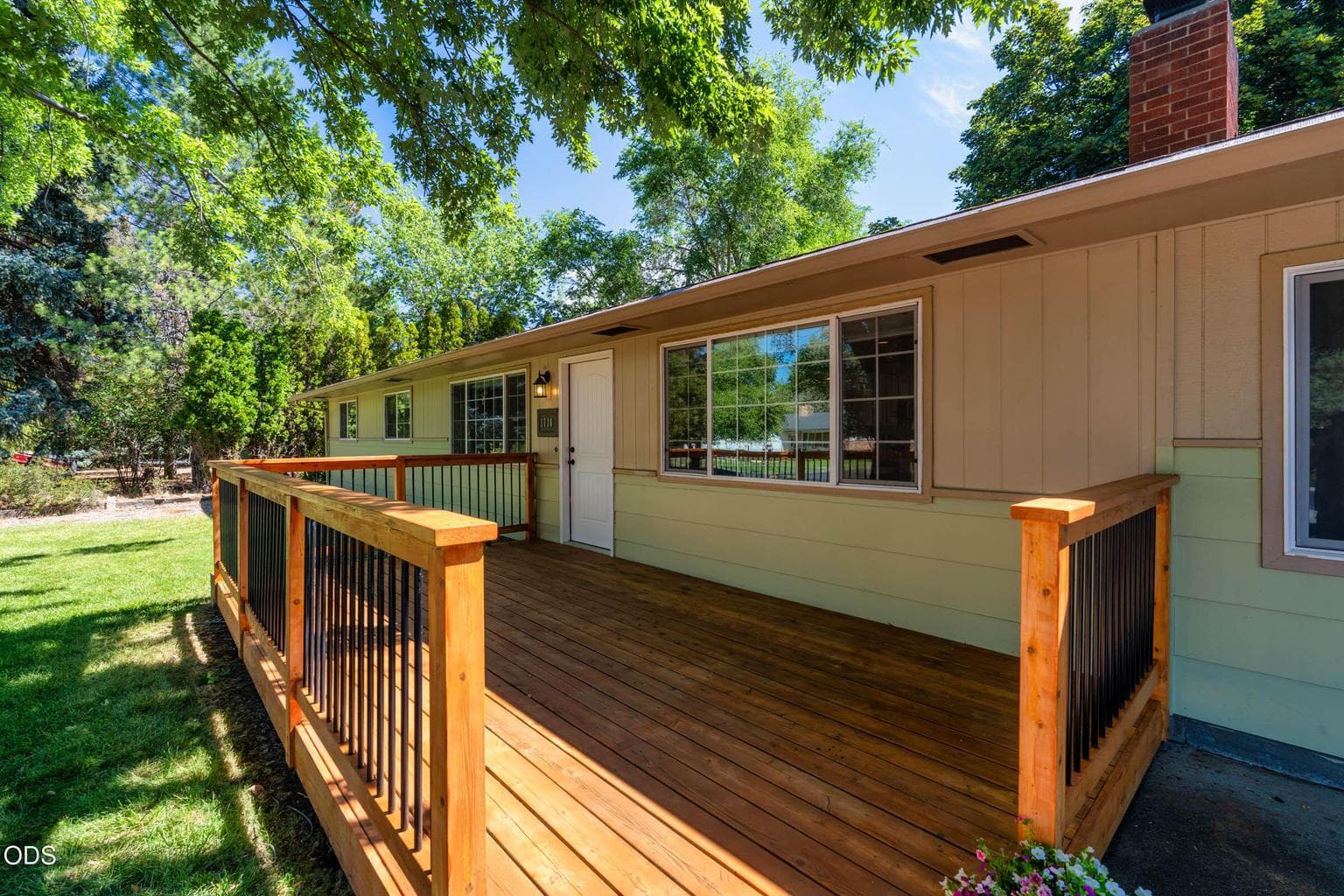 Photo of 1730 Canyon Drive 5 of 72